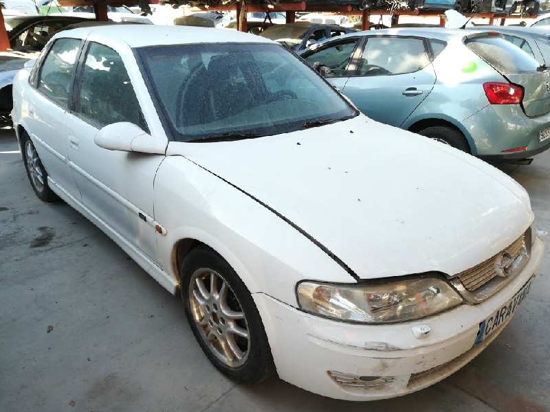 OPEL VECTRA B BERLINA