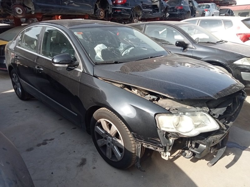 VOLKSWAGEN PASSAT BERLINA (3C2)