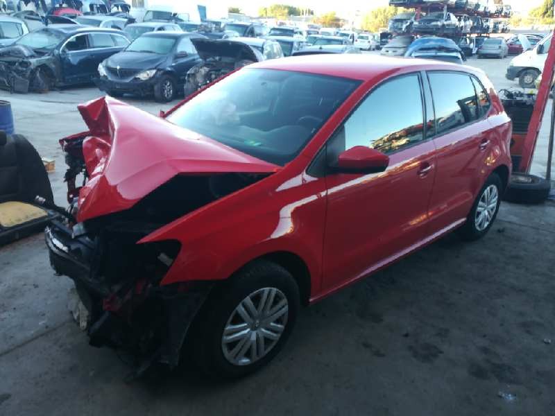 VOLKSWAGEN POLO (6C1)