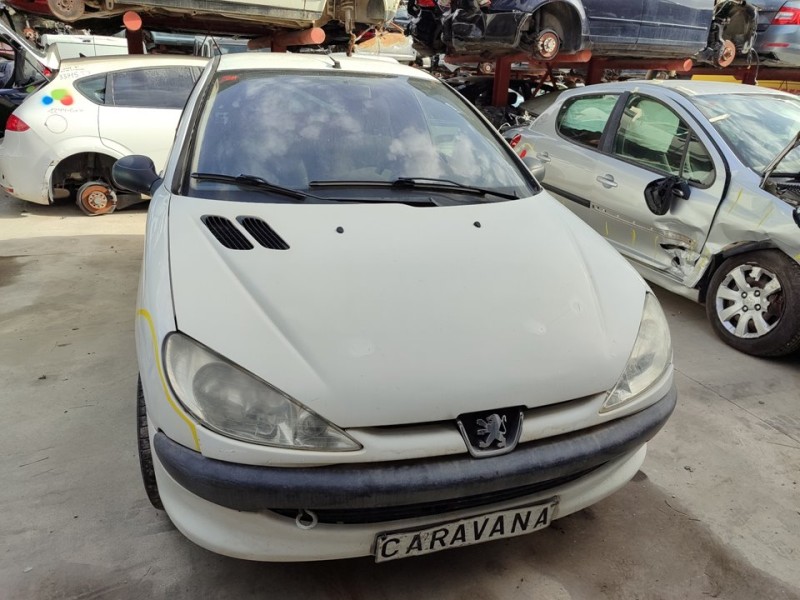 PEUGEOT 206 BERLINA