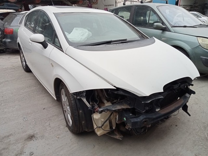 SEAT LEON (1P1)