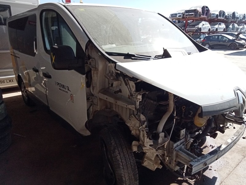renault trafic furgón del año 2022