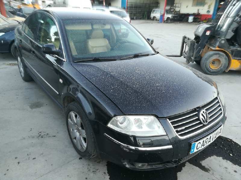 VOLKSWAGEN PASSAT BERLINA (3B3)
