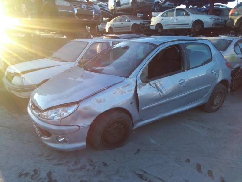 PEUGEOT 206 BERLINA