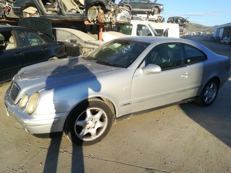 MERCEDES-BENZ CLASE CLK (W208) COUPE
