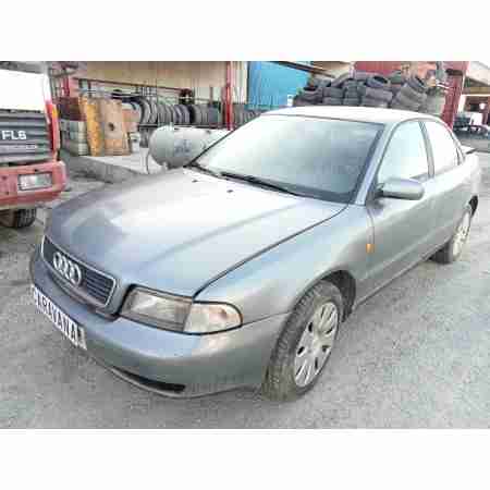AUDI A4 BERLINA (B5)