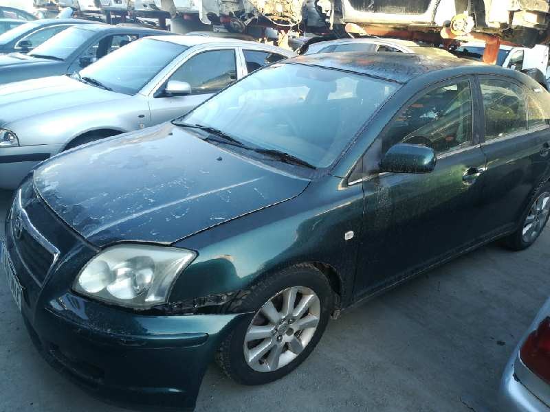 TOYOTA AVENSIS BERLINA (T25)