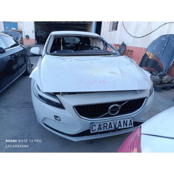 volvo v40 del año 2017