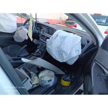 volvo v40 del año 2017