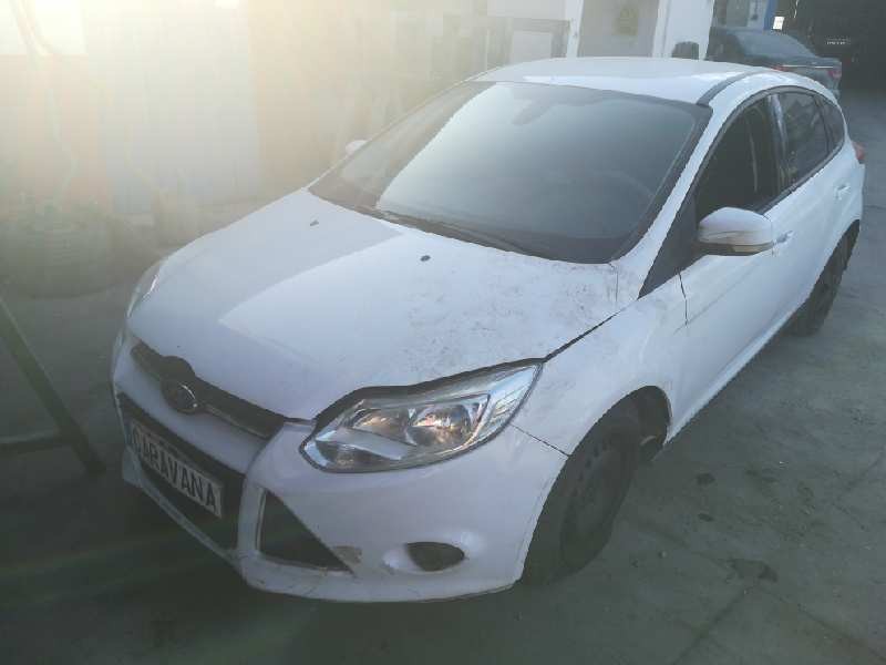 FORD FOCUS TURN. (CB8)