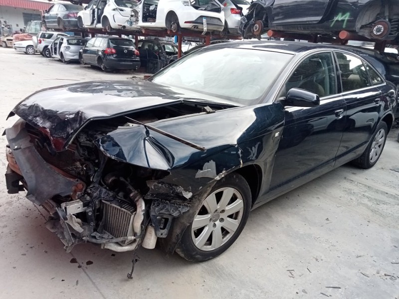 AUDI A6 BERLINA (4F2)