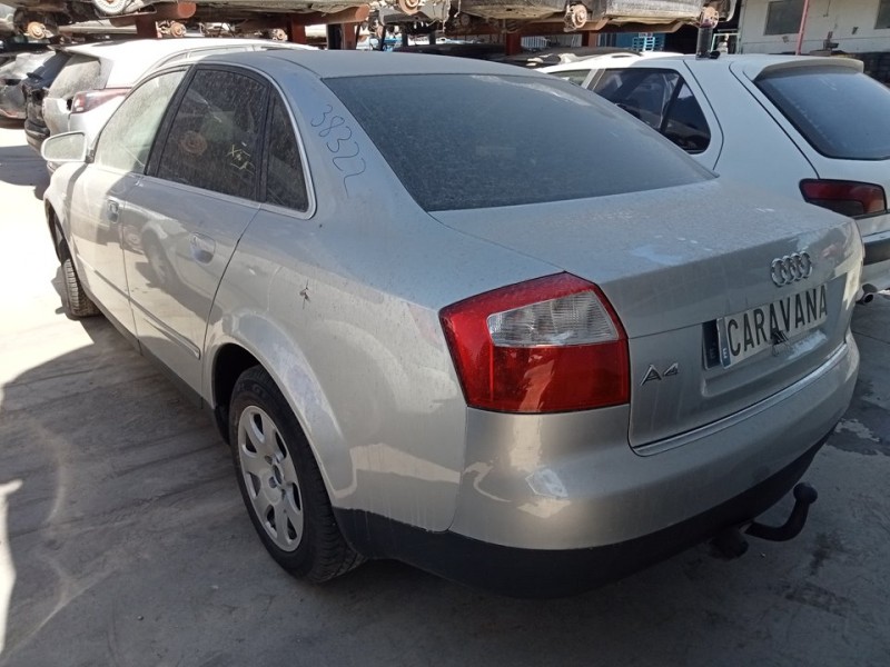 AUDI A4 AVANT (8E)
