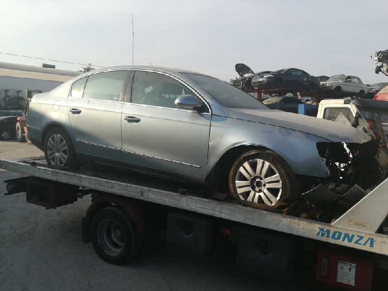 VOLKSWAGEN PASSAT BERLINA (3C2)