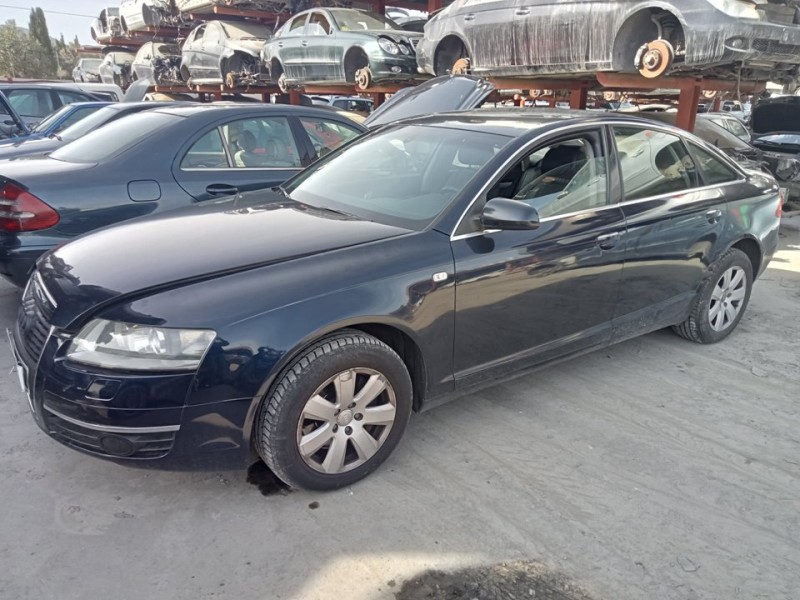 AUDI A6 BERLINA (4F2)
