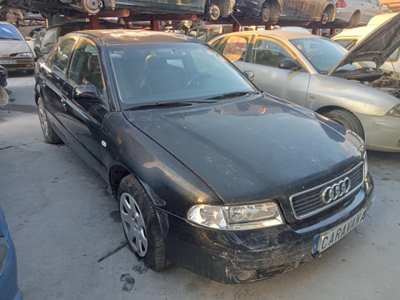 AUDI A4 BERLINA (B5)