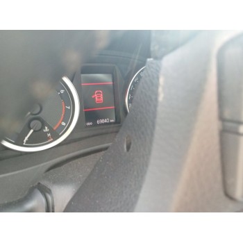 toyota auris del año 2014