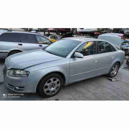 AUDI A4 BERLINA (8E)