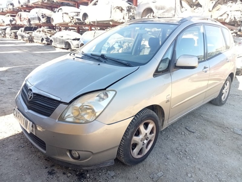 toyota corolla verso (e12) del año 2002
