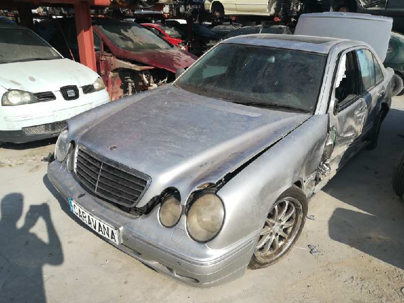 MERCEDES-BENZ CLASE E (W210) BERLINA DIESEL