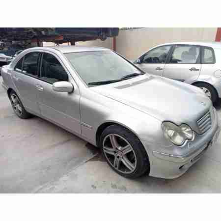 MERCEDES-BENZ CLASE C (W203) BERLINA