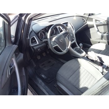 opel astra j lim. del año 2013