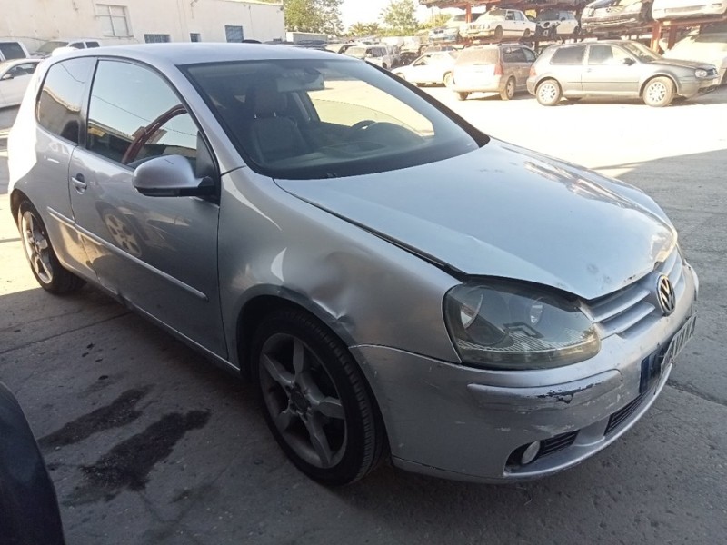 VOLKSWAGEN GOLF V BERLINA (1K1)