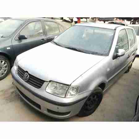 VOLKSWAGEN POLO BERLINA (6N2)