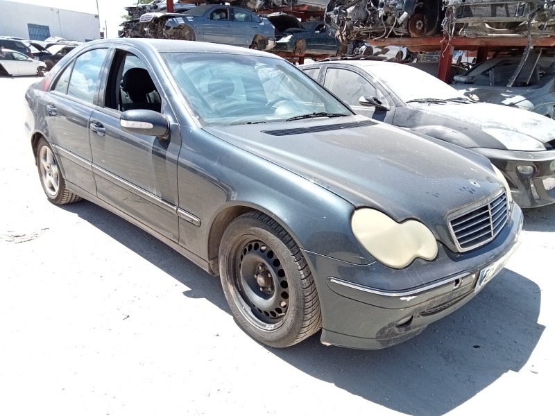 MERCEDES-BENZ CLASE C (W203) BERLINA