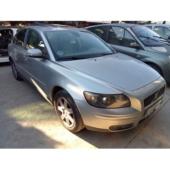volvo s40 berlina del año 2006