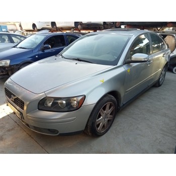 volvo s40 berlina del año 2006