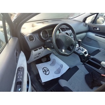 peugeot 5008 del año 2010