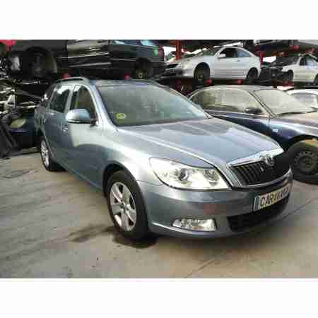 SKODA OCTAVIA COMBI (1Z5)