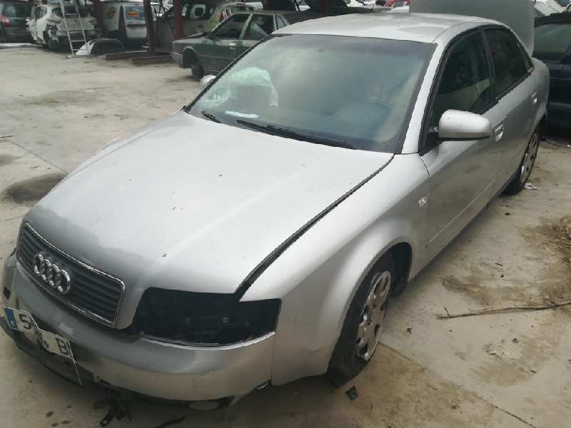 AUDI A4 BERLINA (8E)