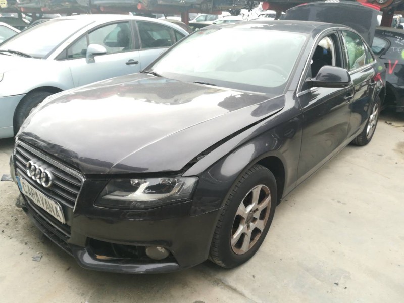AUDI A4 BER. (B8)