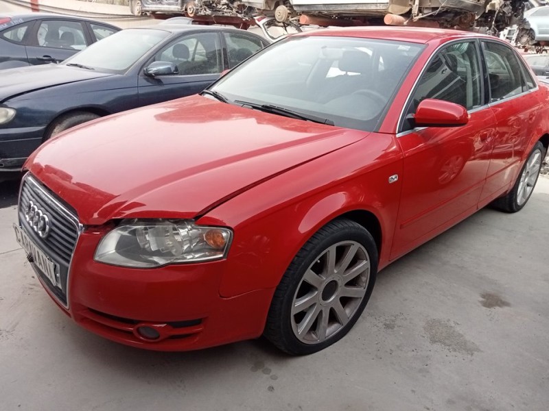 AUDI A4 BERLINA (8E)