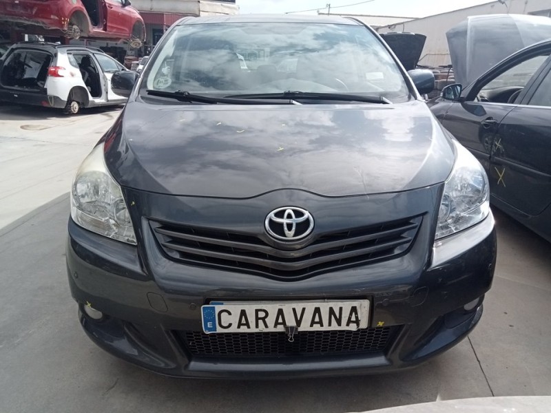 toyota verso del año 2011