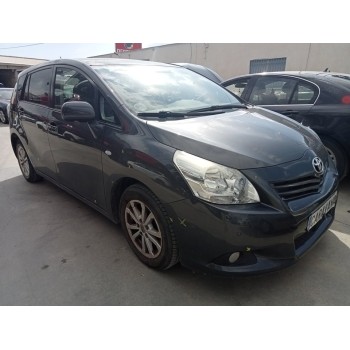 toyota verso del año 2011