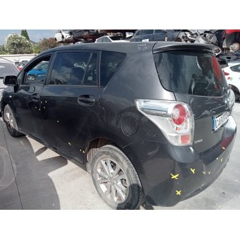 toyota verso del año 2011