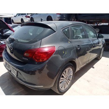opel astra j lim. del año 2014