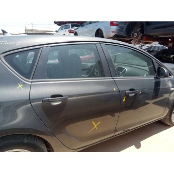 opel astra j lim. del año 2014