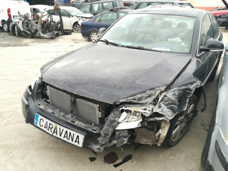 VOLKSWAGEN PASSAT BERLINA (3B3)