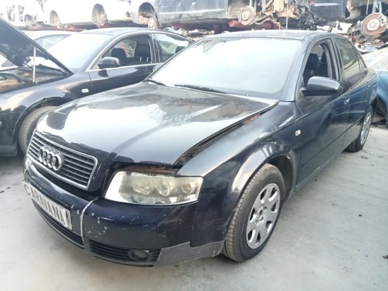 AUDI A4 BERLINA (8E)