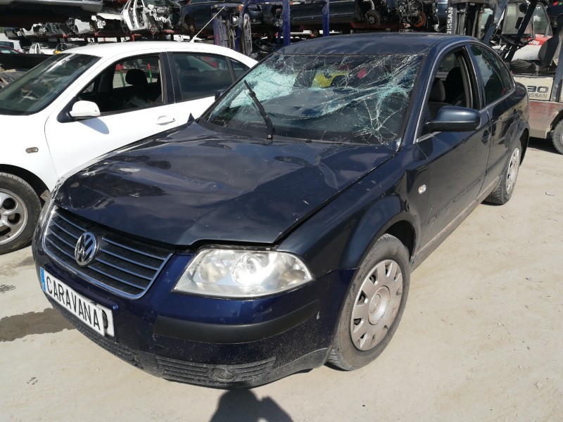 VOLKSWAGEN PASSAT BERLINA (3B3)