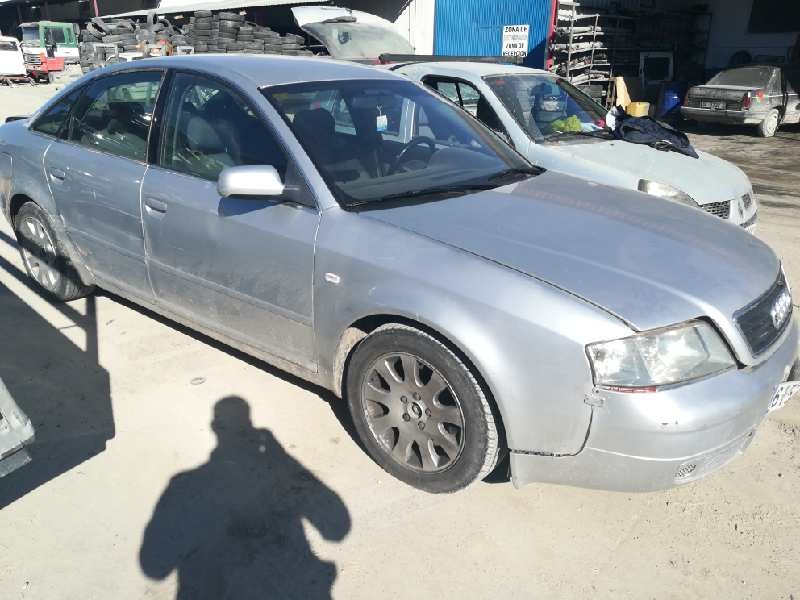 AUDI A6 BERLINA (4B2)
