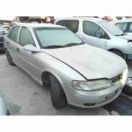 OPEL VECTRA B BERLINA