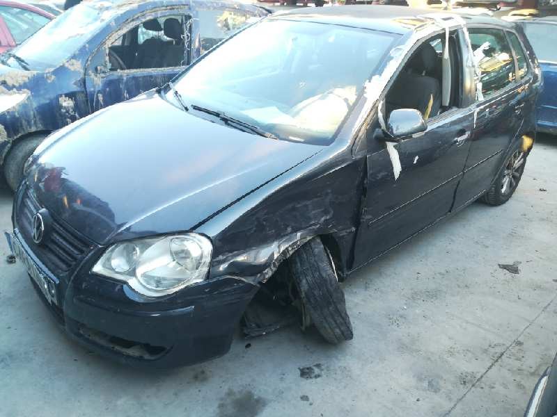 VOLKSWAGEN POLO (9N3)
