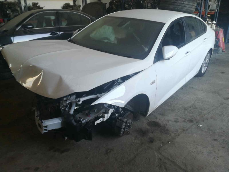 OPEL INSIGNIA COUNTRY TOURER