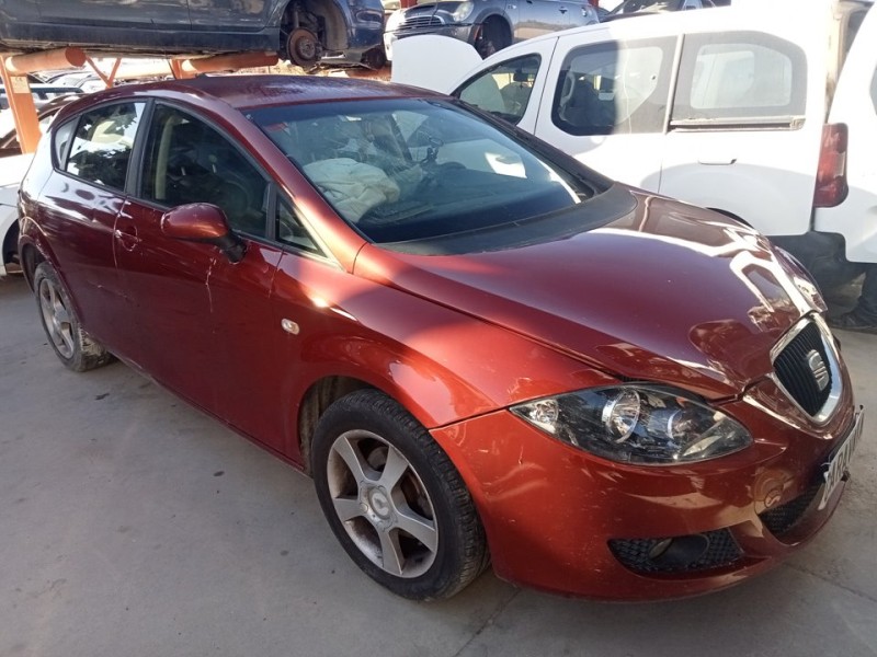 SEAT LEON (1P1)