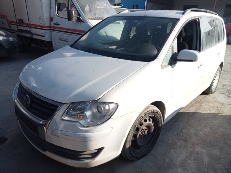VOLKSWAGEN TOURAN (1T2)