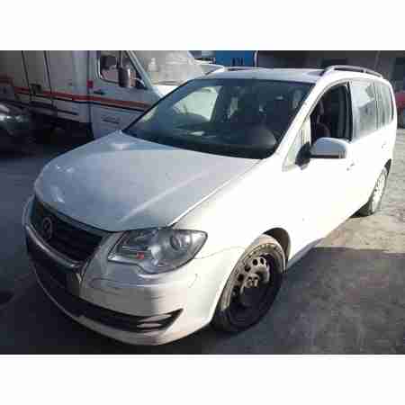 VOLKSWAGEN TOURAN (1T2)